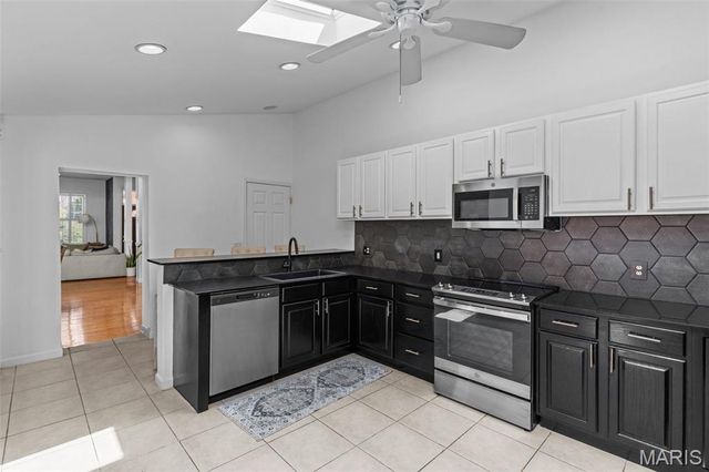 2026 Sidney Street, St Louis, MO 63104