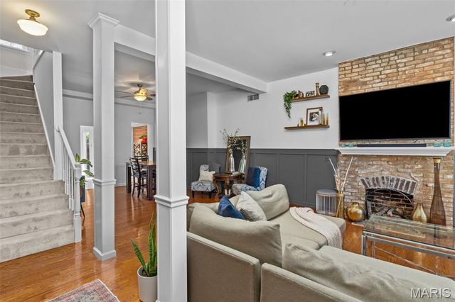 2026 Sidney Street, St Louis, MO 63104