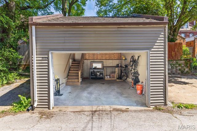 2026 Sidney Street, St Louis, MO 63104