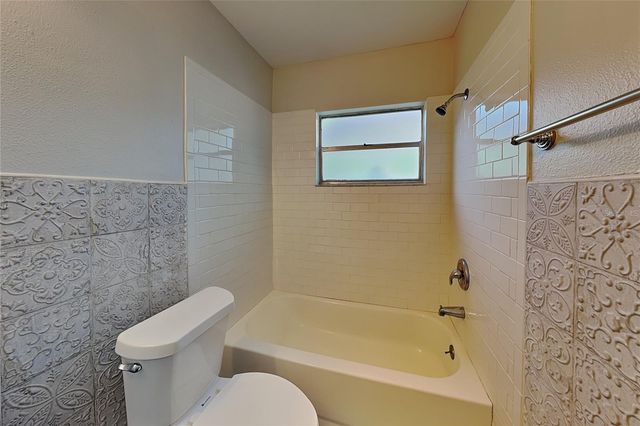 2709 MANOR HILL DRIVE, Brandon, FL 33511