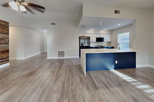 2709 MANOR HILL DRIVE, Brandon, FL 33511