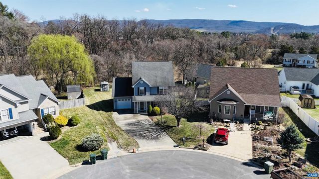 212 KINGSPORT RD, Waynesboro, VA 22980