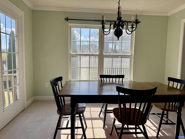 212 KINGSPORT RD, Waynesboro, VA 22980