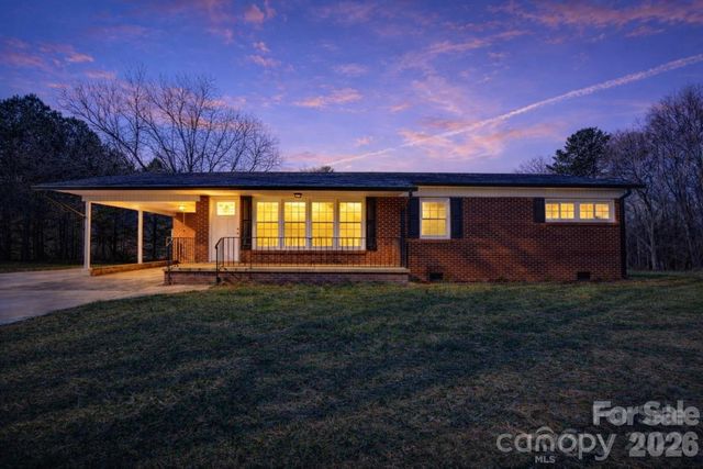 2822 Bettis Road, Grover, NC 28073