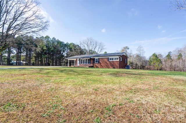2822 Bettis Road, Grover, NC 28073