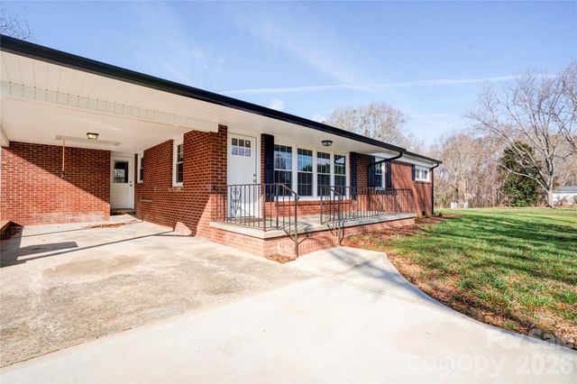 2822 Bettis Road, Grover, NC 28073