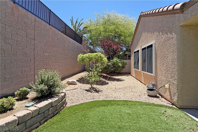 2048 Oliver Springs Street, Henderson, NV 89052