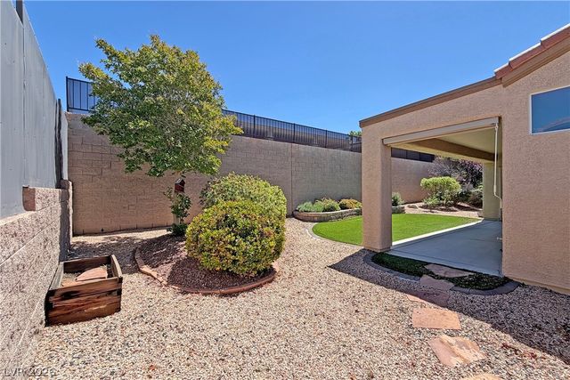 2048 Oliver Springs Street, Henderson, NV 89052