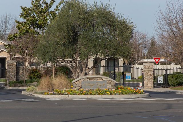 2470 Sea Lion Way, Turlock, CA 95380