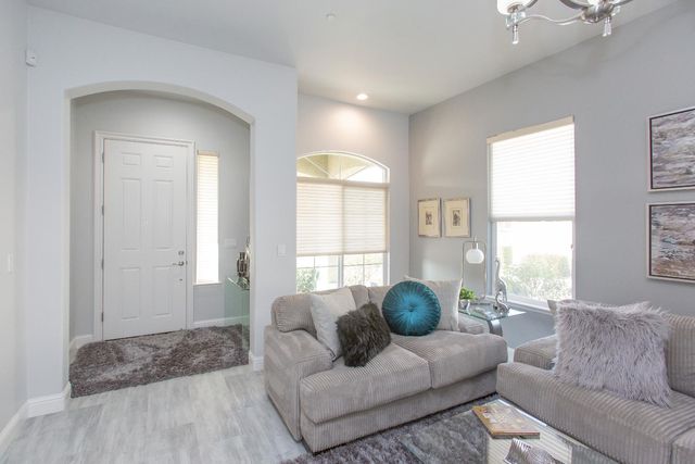 2470 Sea Lion Way, Turlock, CA 95380