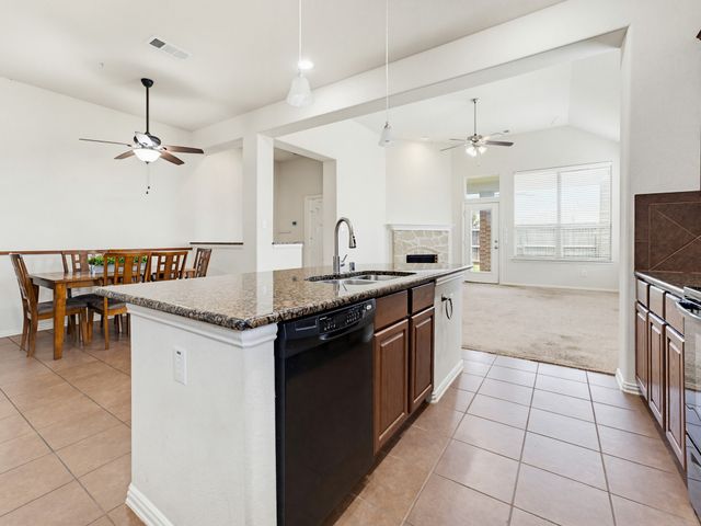 2026 Enchanted Rock Drive, Forney, TX 75126