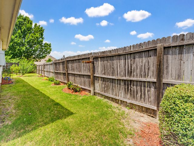 2026 Enchanted Rock Drive, Forney, TX 75126