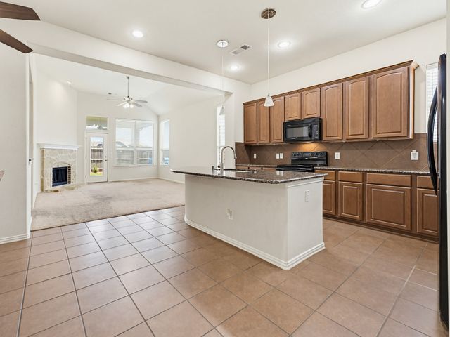 2026 Enchanted Rock Drive, Forney, TX 75126