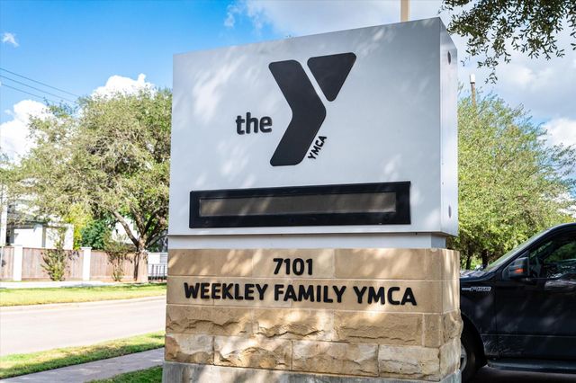 4625 Willow Street, Bellaire, TX 77401