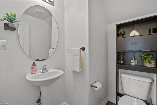 214 Douglas AVE, Chesapeake, VA 23323