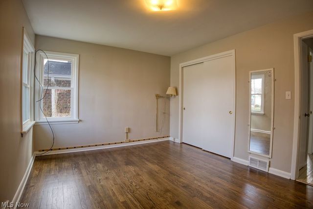 5404 Beacon Road, Lyndhurst, OH 44124