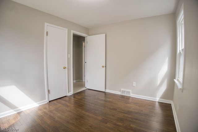 5404 Beacon Road, Lyndhurst, OH 44124