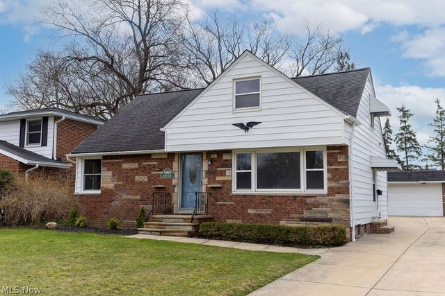 5404 Beacon Road, Lyndhurst, OH 44124