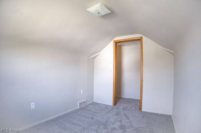 5404 Beacon Road, Lyndhurst, OH 44124