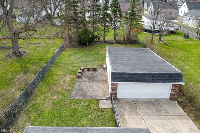 5404 Beacon Road, Lyndhurst, OH 44124