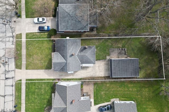 5404 Beacon Road, Lyndhurst, OH 44124