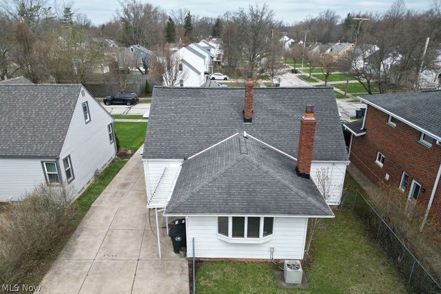 5404 Beacon Road, Lyndhurst, OH 44124