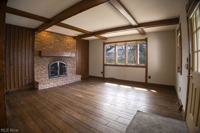 5404 Beacon Road, Lyndhurst, OH 44124