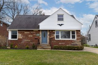 5404 Beacon Road, Lyndhurst, OH 44124