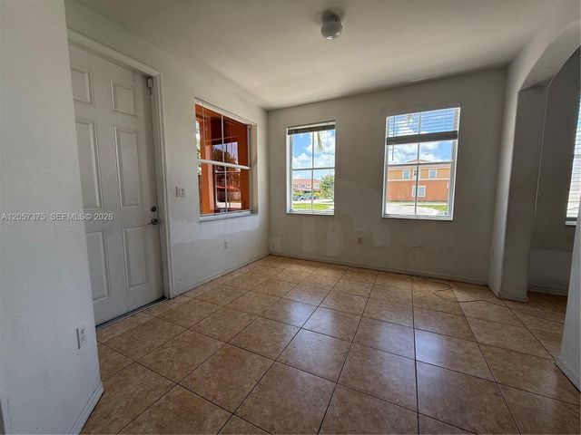 10852 SW 240th St, Homestead, FL 33032