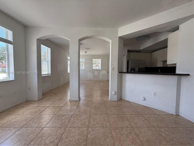 10852 SW 240th St, Homestead, FL 33032