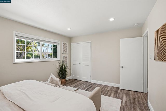 219 W Leland Rd, Pittsburg, CA 94565
