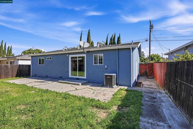 219 W Leland Rd, Pittsburg, CA 94565