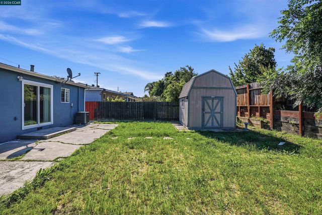 219 W Leland Rd, Pittsburg, CA 94565