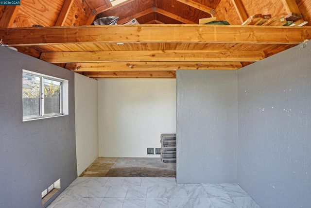 219 W Leland Rd, Pittsburg, CA 94565