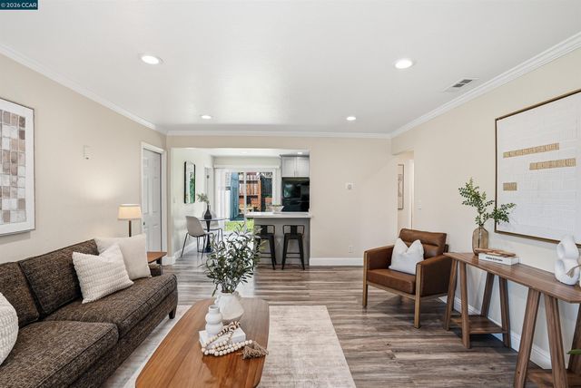 219 W Leland Rd, Pittsburg, CA 94565