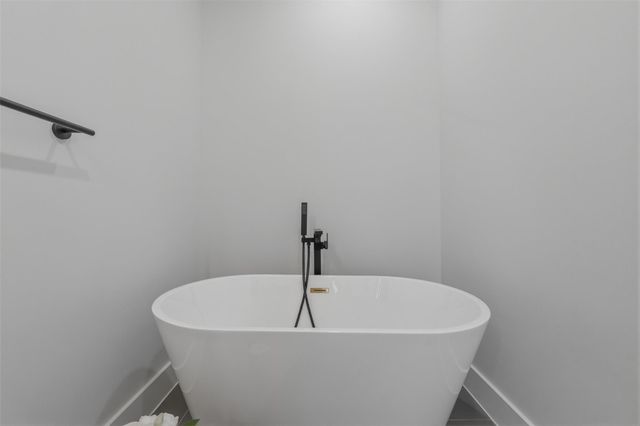 892 Paul Quinn St, Houston, TX 77091