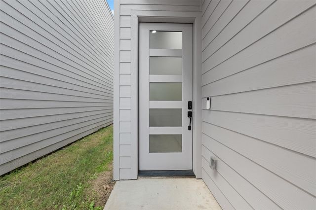 892 Paul Quinn St, Houston, TX 77091