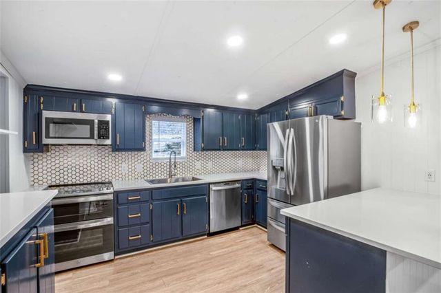 129 Blacks Mill Valley, Dawsonville, GA 30534