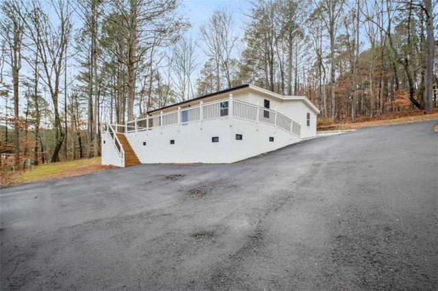 129 Blacks Mill Valley, Dawsonville, GA 30534