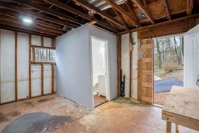 129 Blacks Mill Valley, Dawsonville, GA 30534