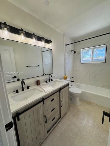 7525 Garfield St, Hollywood, FL 33024