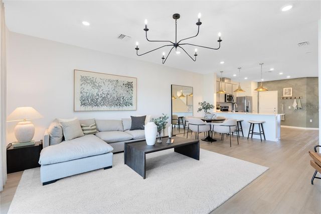 4264 CHESTER SPRINGS BOULEVAD, Davenport, FL 33837