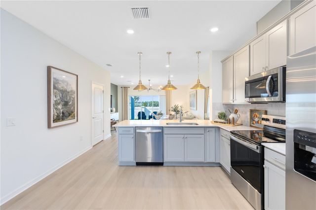 4264 CHESTER SPRINGS BOULEVAD, Davenport, FL 33837