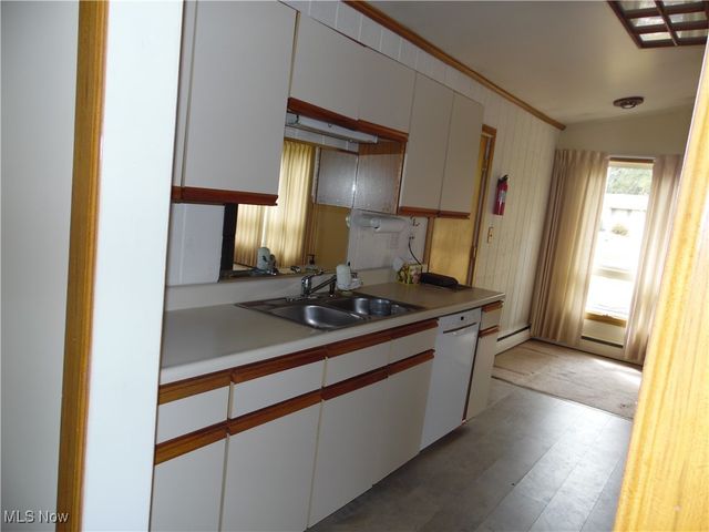 1615 Browns Road, Marietta, OH 45750