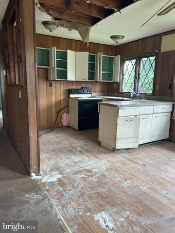 31 BUXMONT LN, Willingborough, NJ 08046