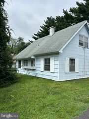 31 BUXMONT LN, Willingborough, NJ 08046