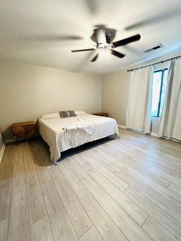 311 Lapwing Lane, Mount Pleasant, SC 29464