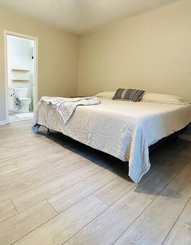 311 Lapwing Lane, Mount Pleasant, SC 29464