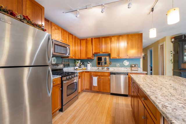 114 River St, Ashland, NH 03217