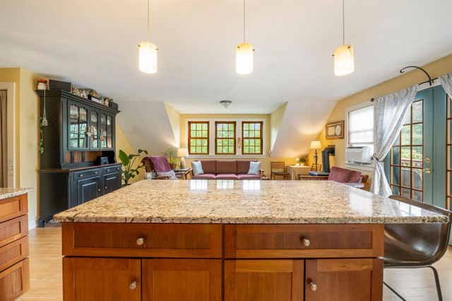 114 River St, Ashland, NH 03217